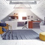 Drevený obklad na šikmé steny v podkroví